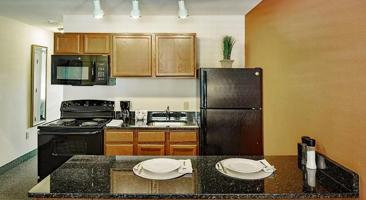 Affordable Suites Mooresville LakeNorman Badezimmer