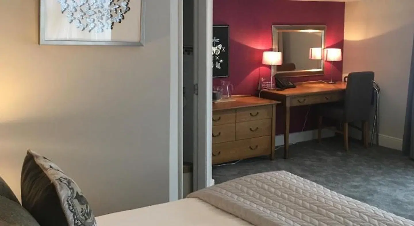 The Coach House Inn ROOM_EXAMPLE