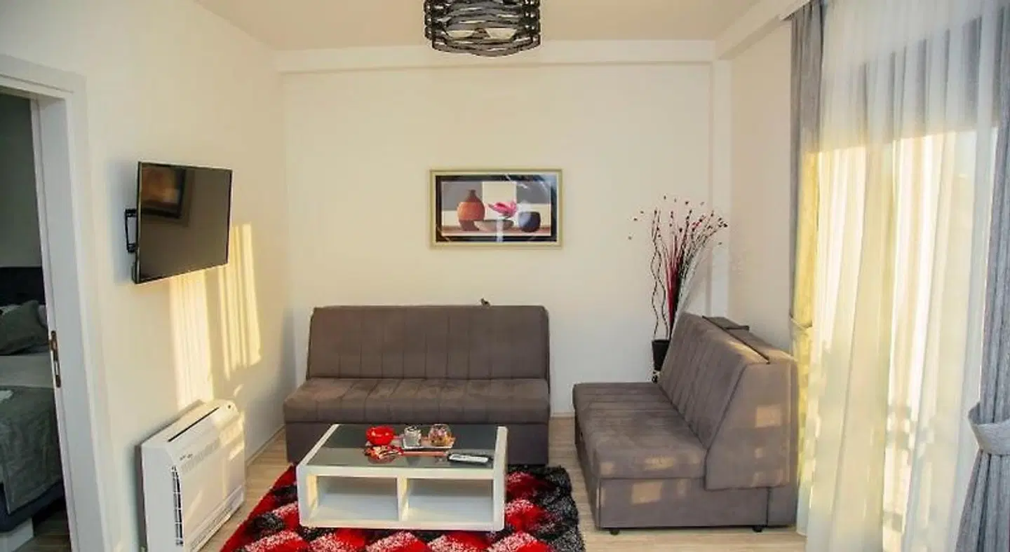 Mark's Palace ROOM_EXAMPLE