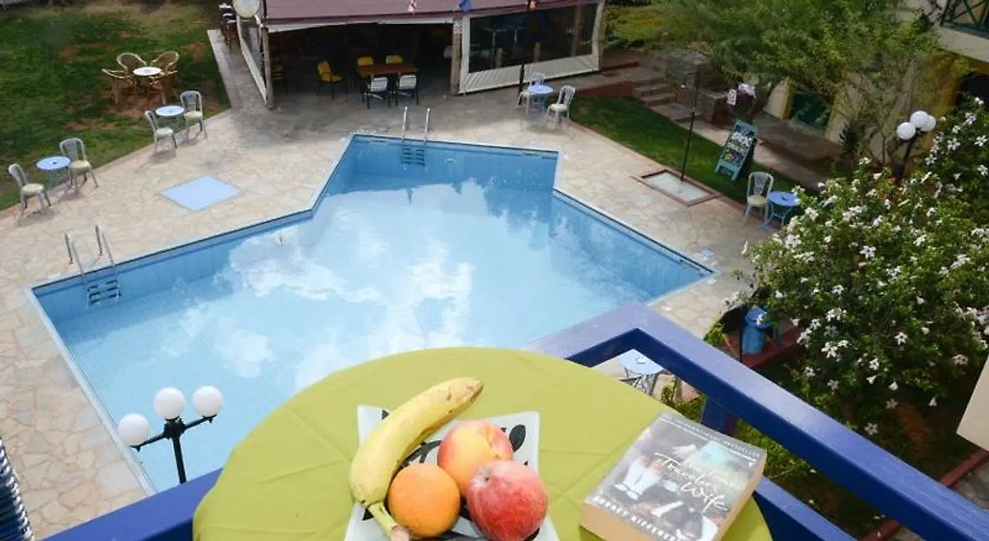 Milos Apartments OUTDOOR_POOL