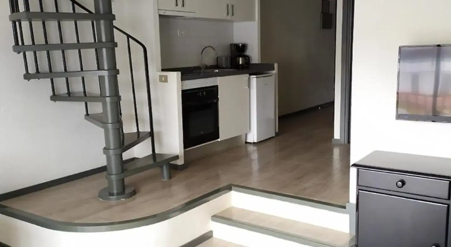 Hg Cristian Sur ROOM_EXAMPLE