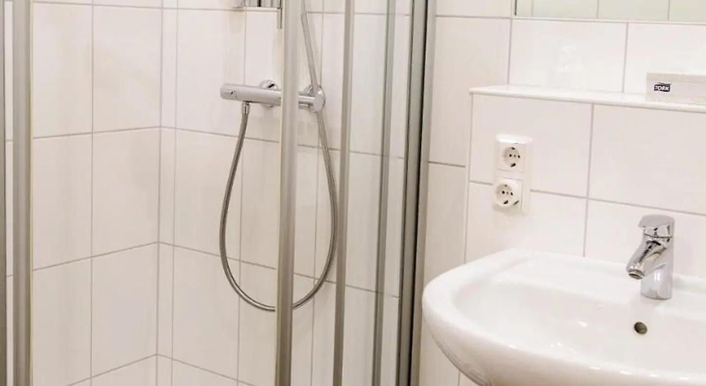 Friesen-Hotel Badezimmer