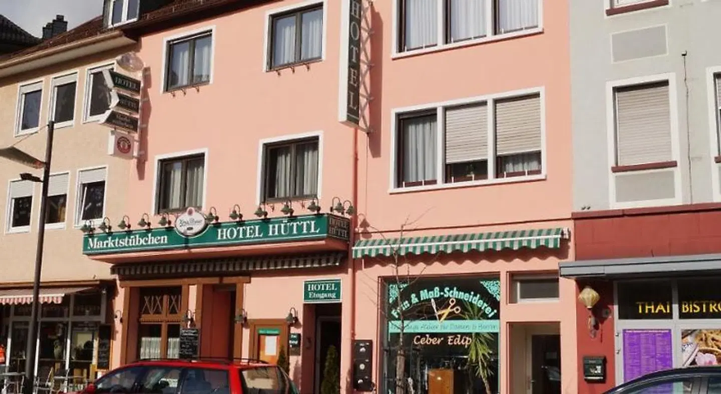 Hotel Hüttl - Garni EXTERIOR