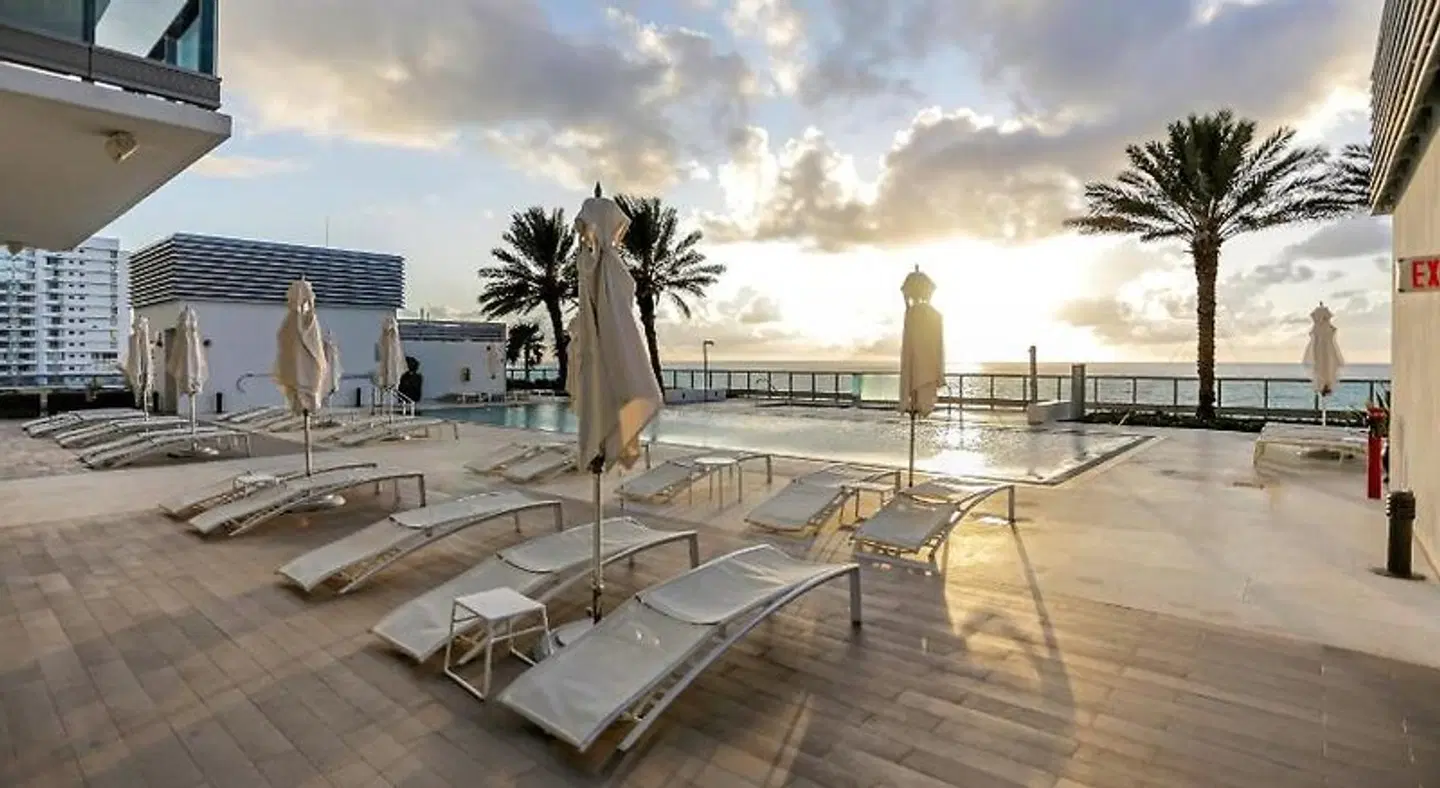 Monte Carlo by Miami Vacations Terrasse
