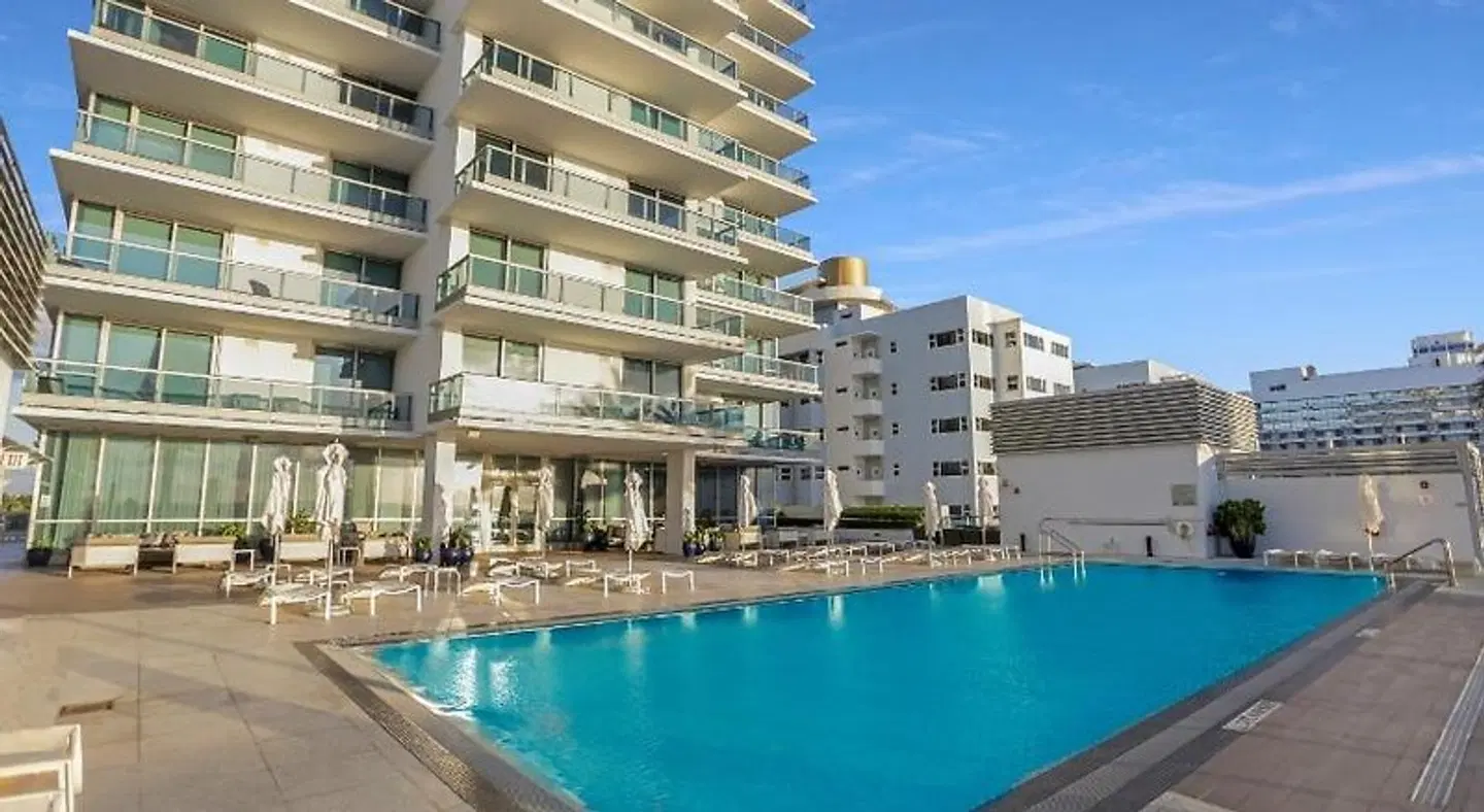 Monte Carlo by Miami Vacations OUTDOOR_POOL