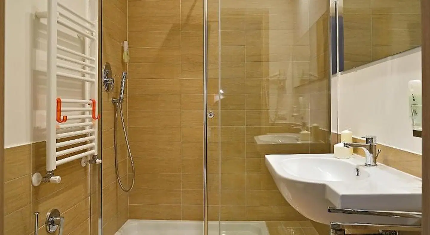 B&B Vigliena 10 Vatican Badezimmer