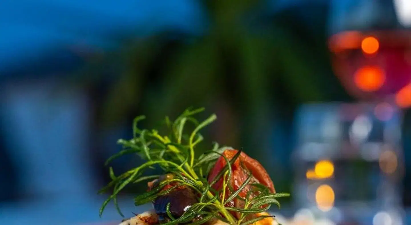 Moyo Luxury Hotel & Beach LANDSCAPE