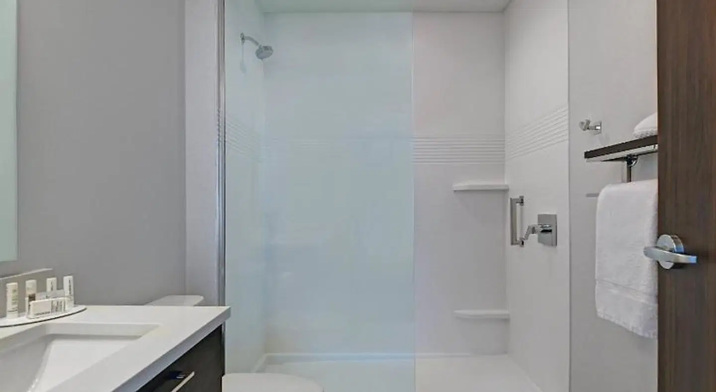 TownePlace Suites by Marriott Cincinnati Downtown Badezimmer