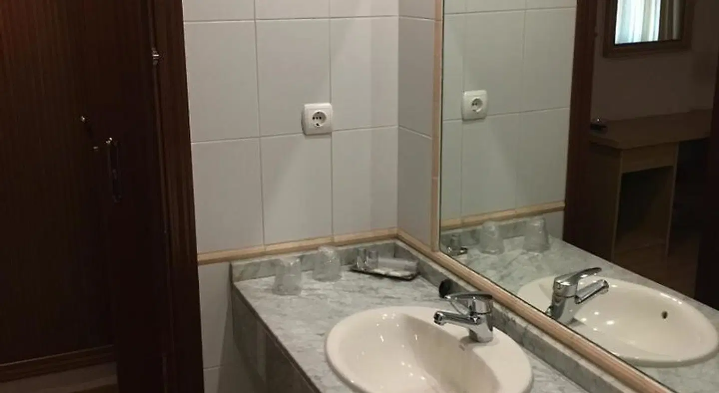 Avenida Leganés Badezimmer