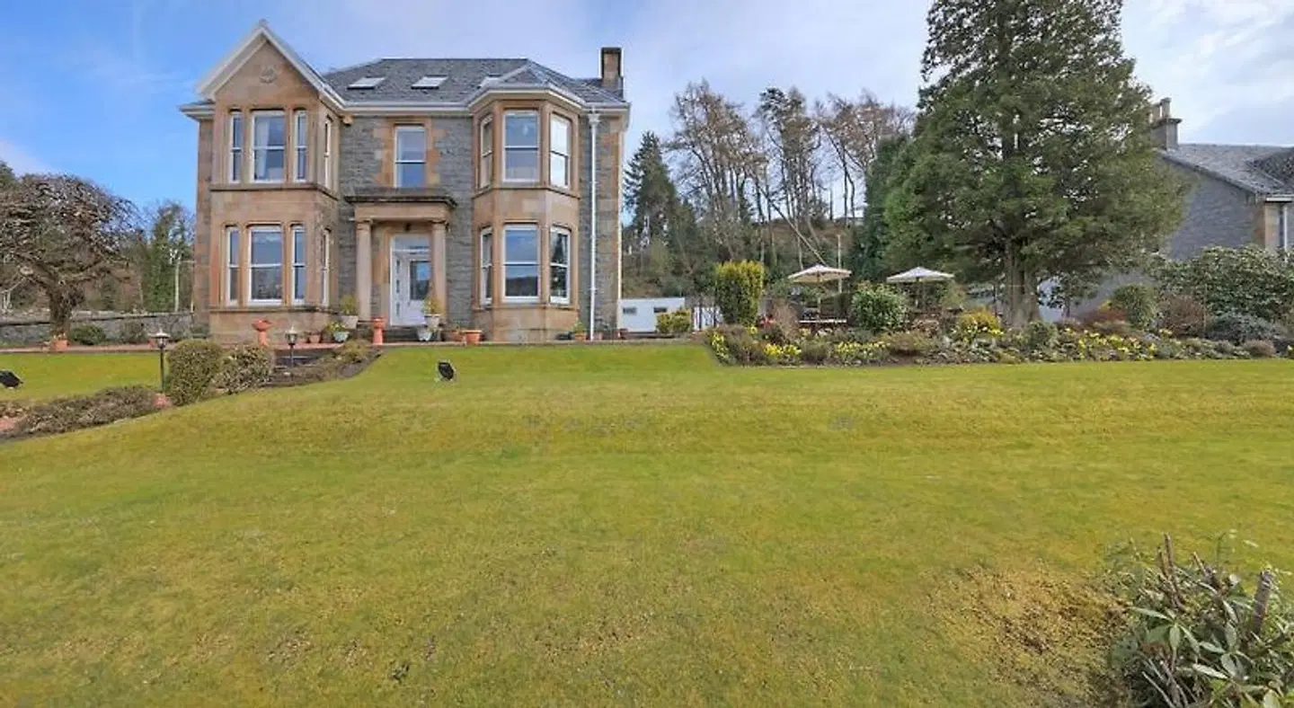 Lawriestone Guest House EXTERIOR