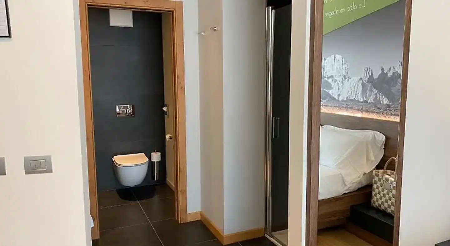 Dolomeet Boutique Hotel Badezimmer
