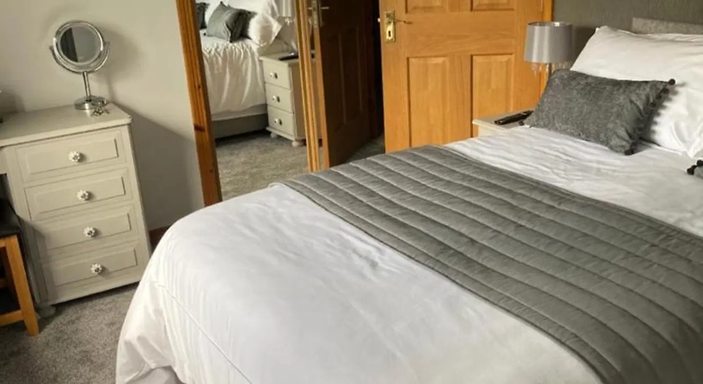 Mayfield B&B ROOM_EXAMPLE