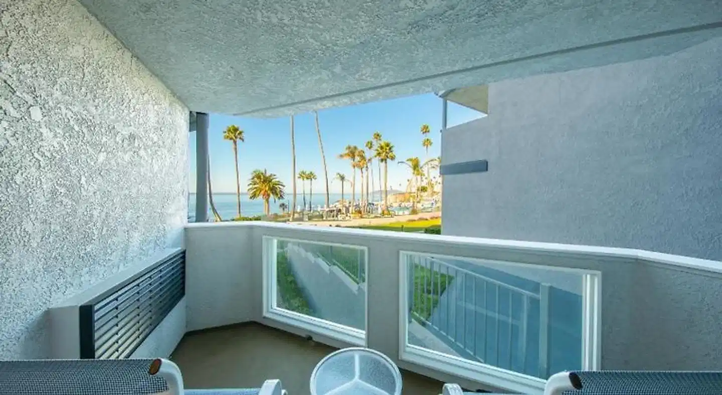 SeaCrest Oceanfront Hotel Lobby