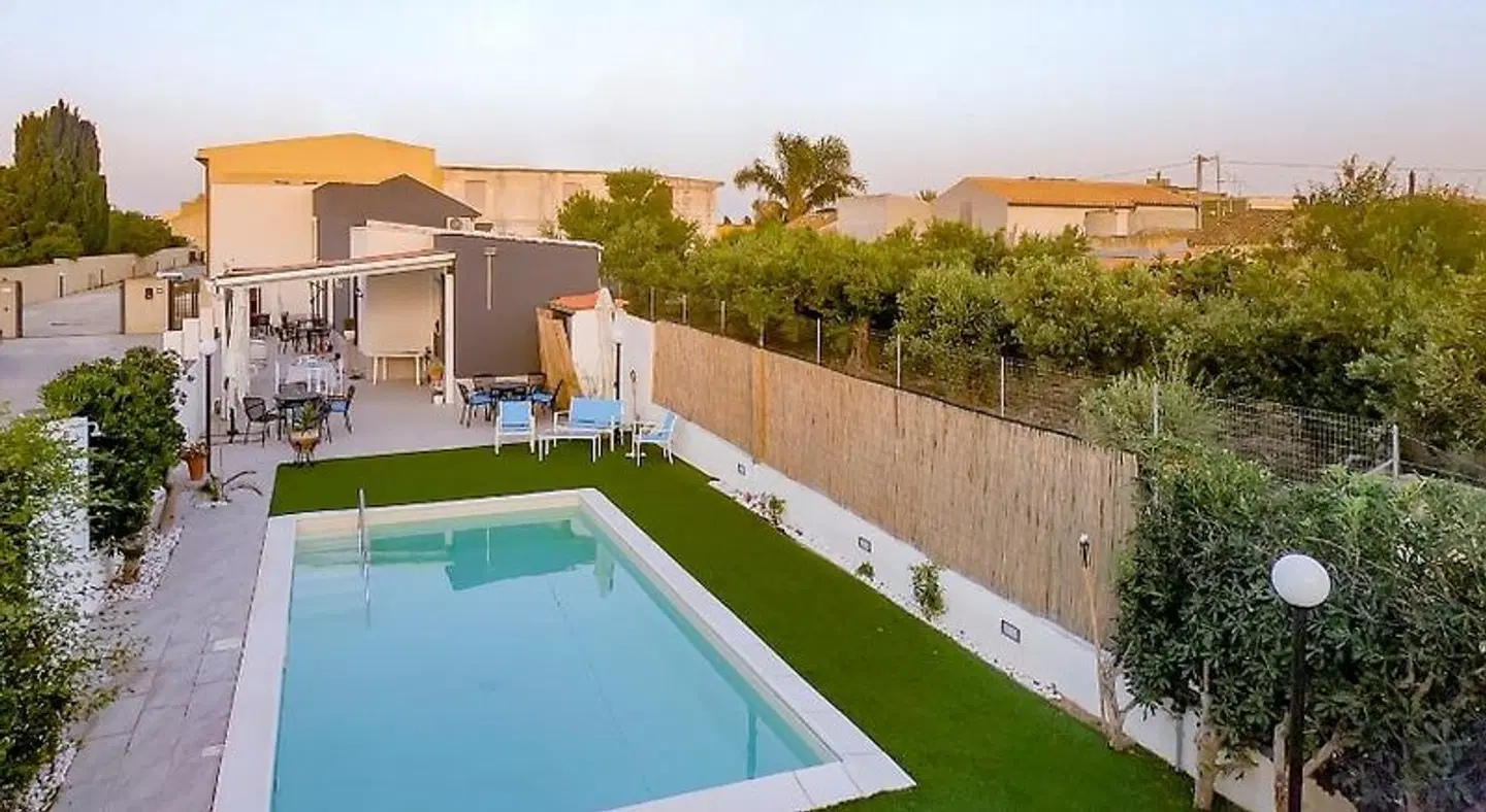 Migair OUTDOOR_POOL