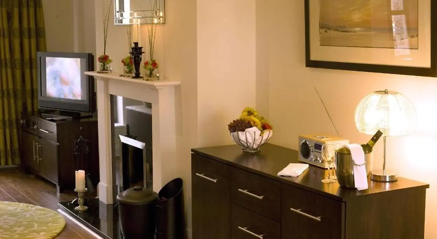 Luxury Lodges - Kenmare Bay Hotel & Resort ROOM_EXAMPLE