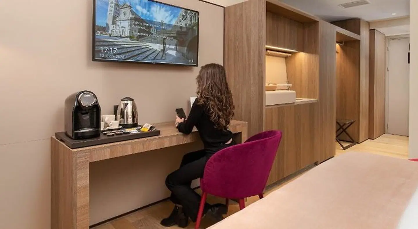 PALAZZO UBERTINI Urban Suites LOUNGE_LOBBY