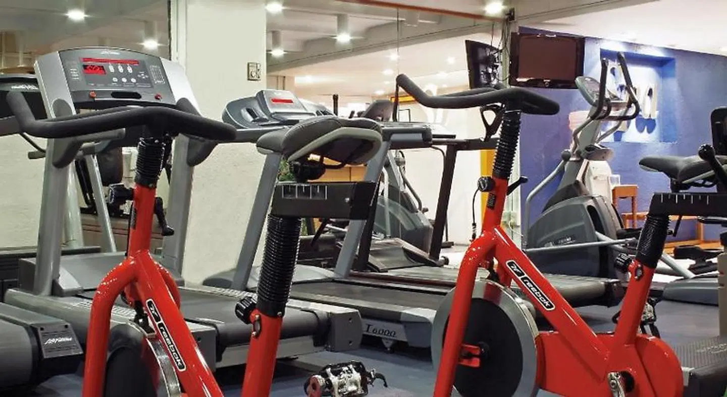 Geneve CD de Mexico SPORTS_AND_LEISURE