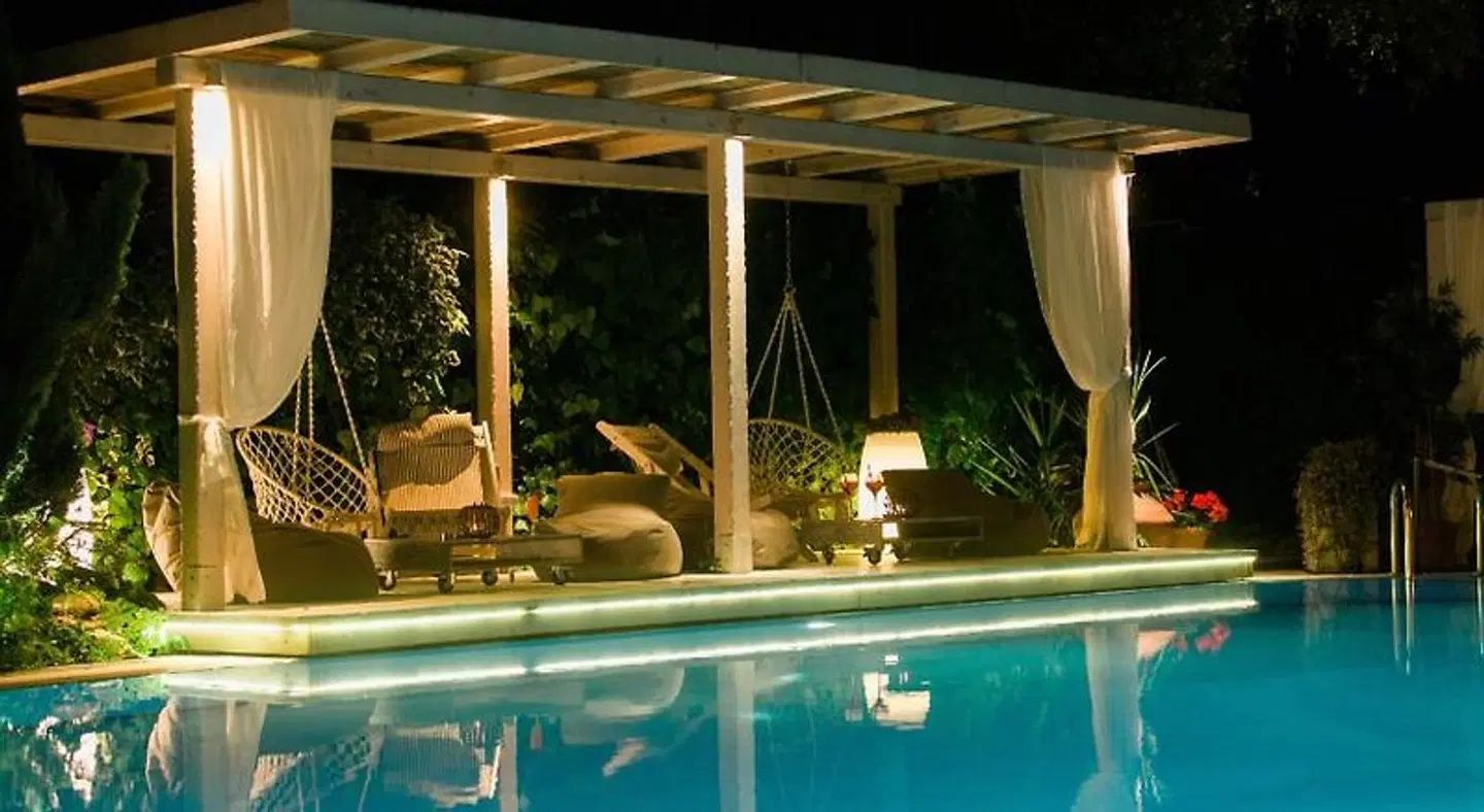 Nikoleta Luxury Villa Hallenbad