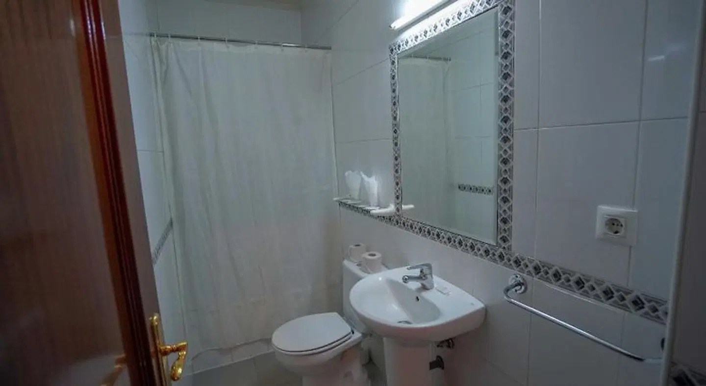 New Go Inn Badezimmer