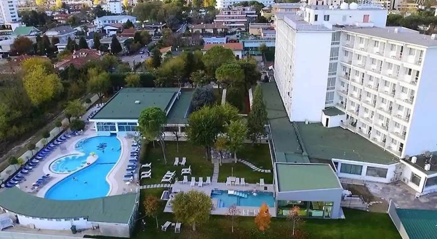 Hotel Abano Astoria Aussenansicht
