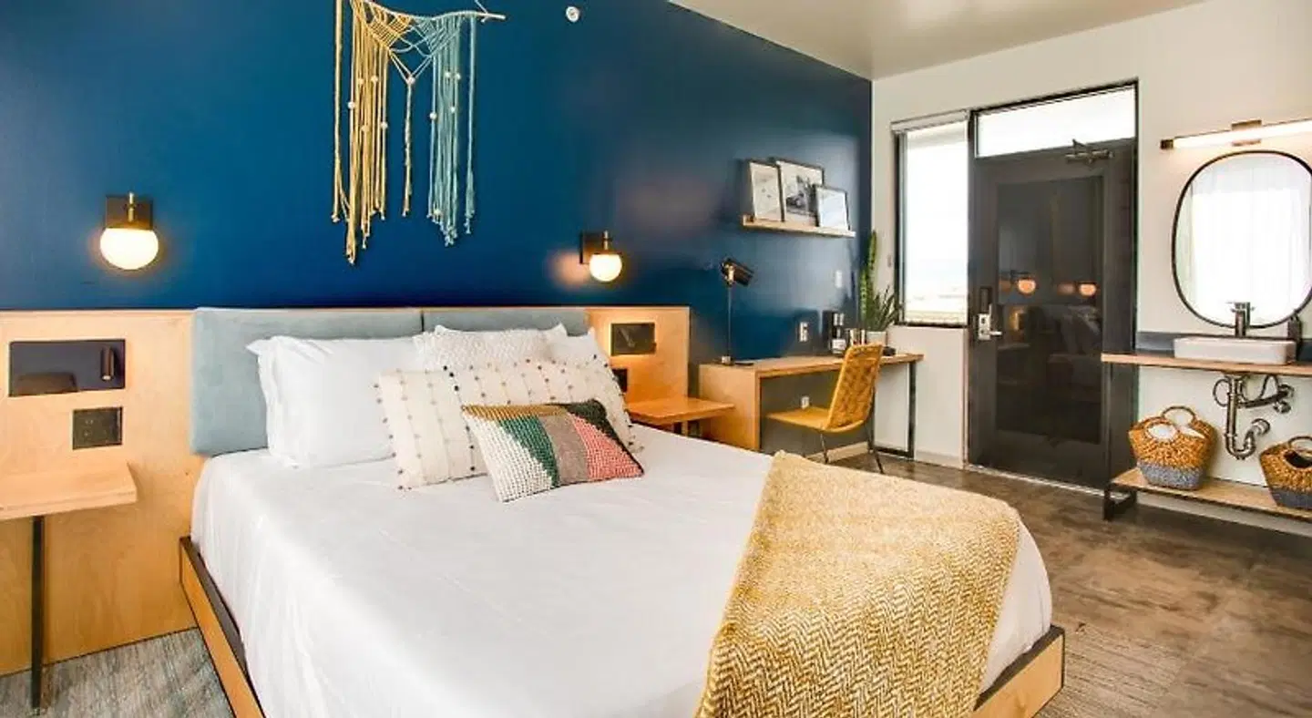 Monterey Non Smokers Motel Old Town ROOM_EXAMPLE