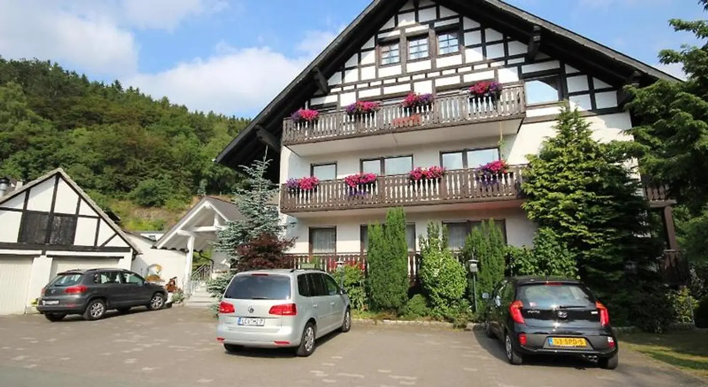 Schnorbus EXTERIOR