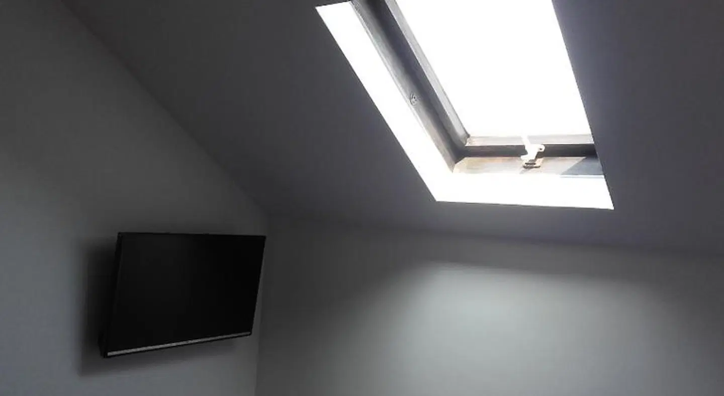 IN Club ROOM_EXAMPLE
