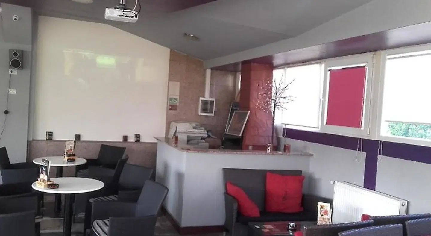IN Club LOUNGE_LOBBY