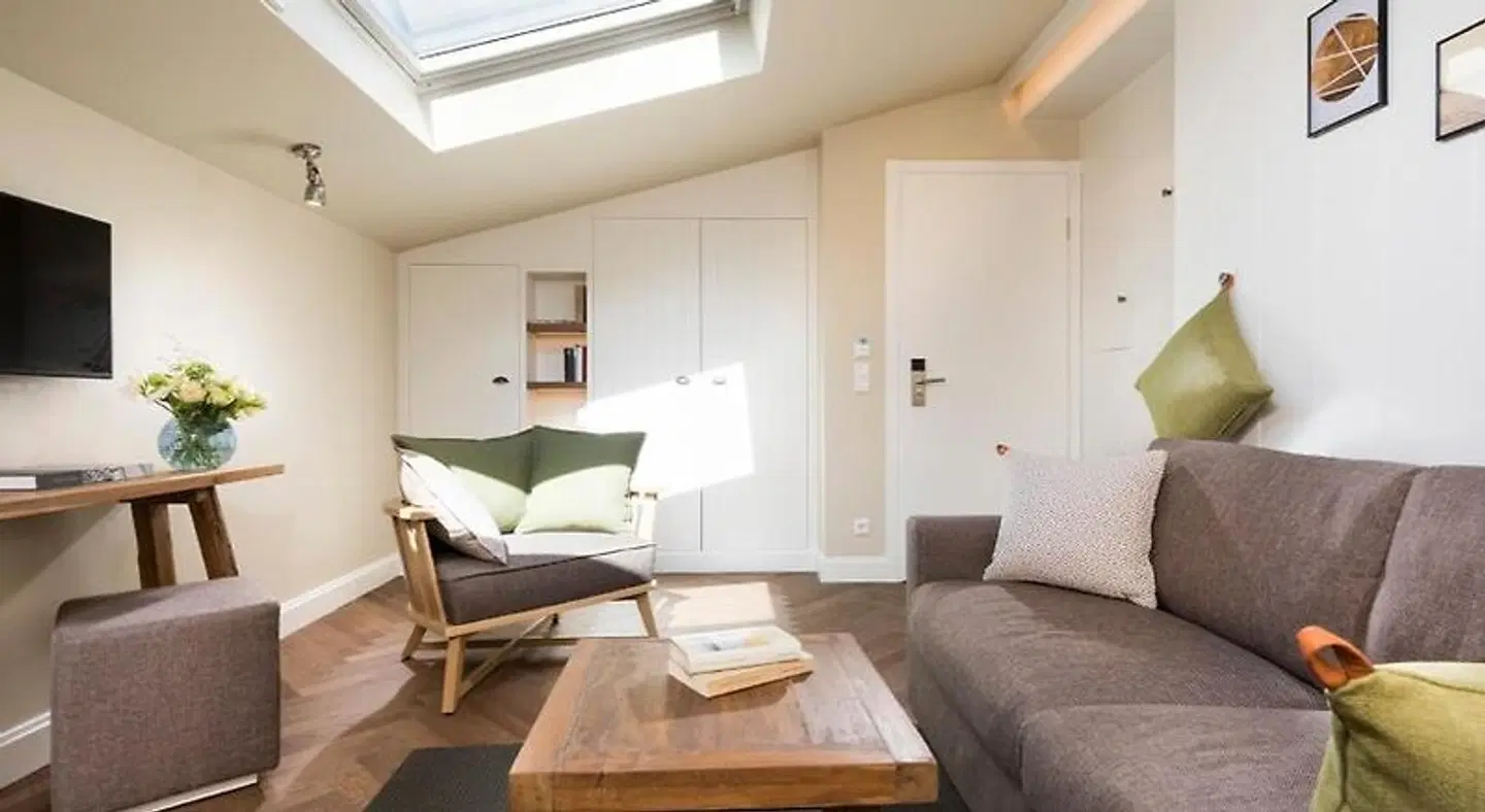Loev ROOM_EXAMPLE