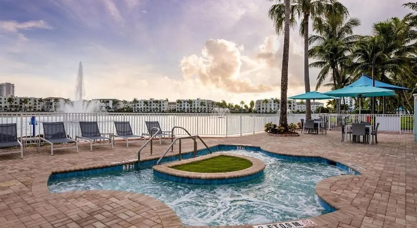 Marriott's Villas at Doral OUTDOOR_POOL