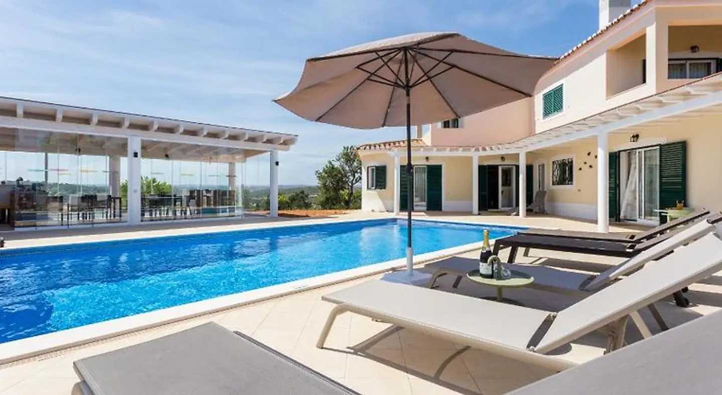 The Sun Hill OUTDOOR_POOL