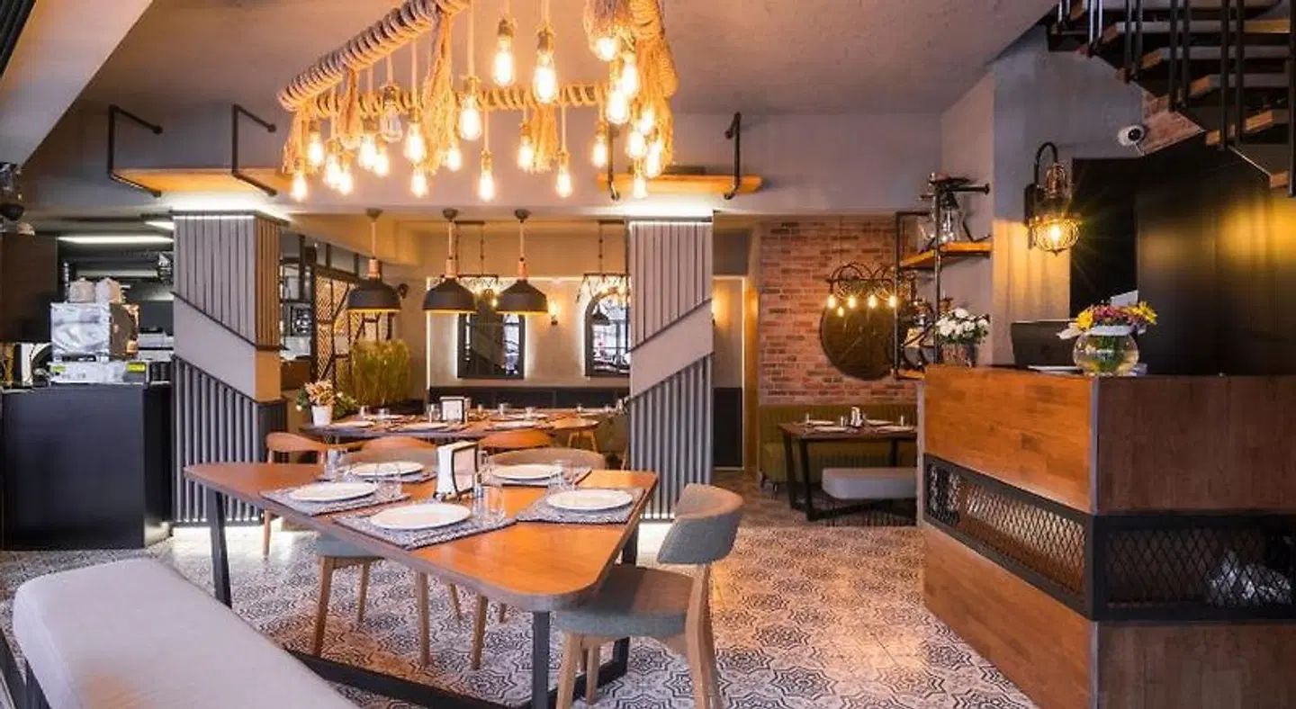 Cube Suites Restaurant