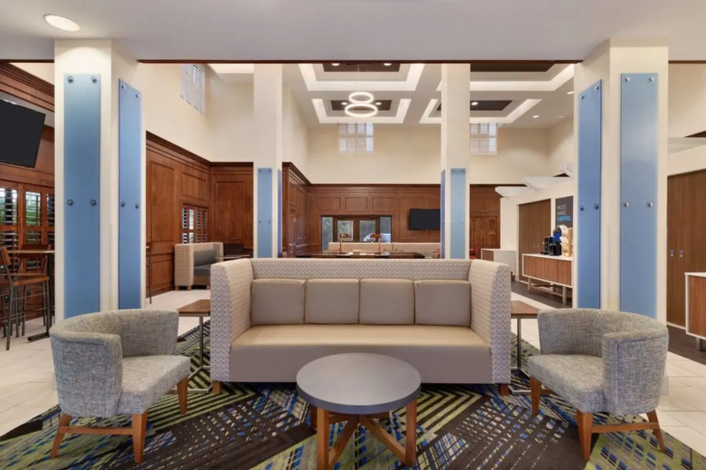 Holiday Inn Express & Suites Charleston - Mount Pleasant by IHG LOUNGE_LOBBY