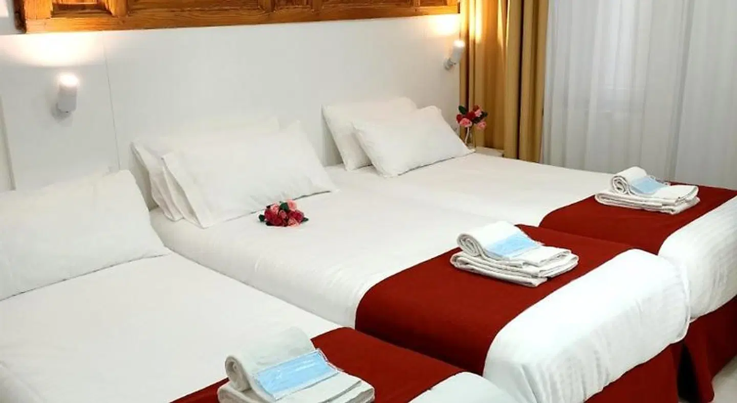 Hostal Royal Cruz ROOM_EXAMPLE