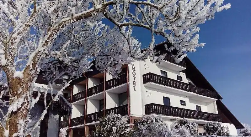 Hotel & Ferienwohnungen Seeschlößchen – Hotelfoto