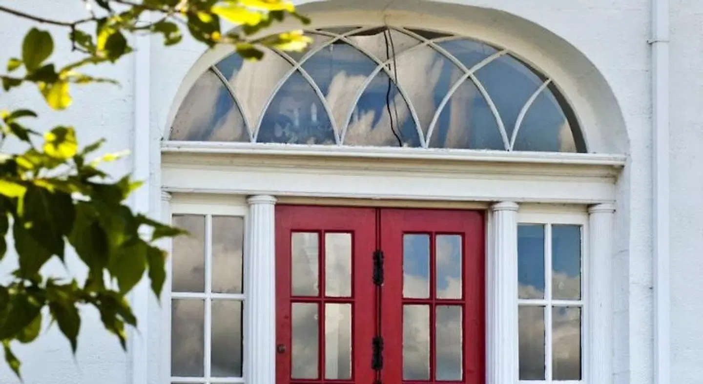 Coed Mawr Hall Bed & Breakfast EXTERIOR