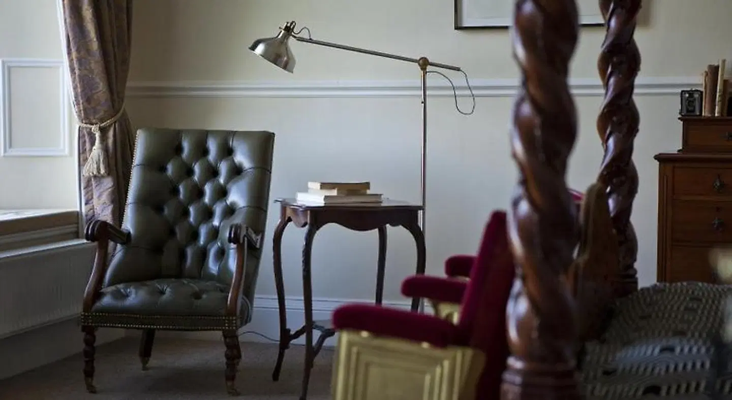 Coed Mawr Hall Bed & Breakfast ROOM_EXAMPLE