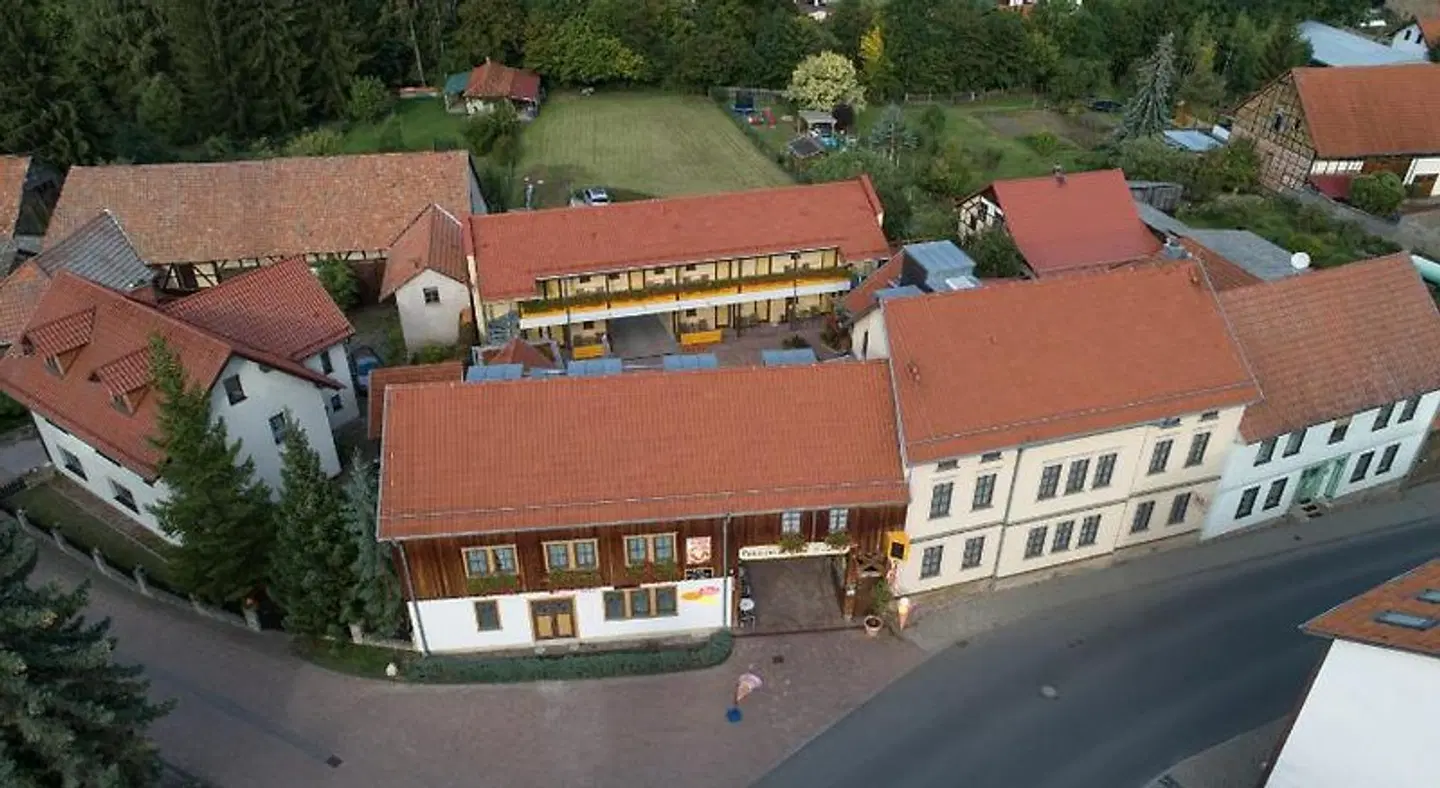 Pension-Café-Libelle EXTERIOR