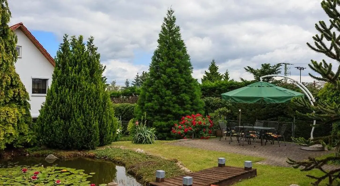 Am Rosarium Garten