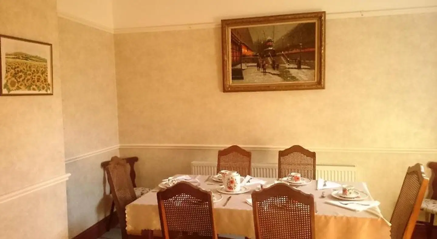 Bankside Bed & Breakfast Restaurant