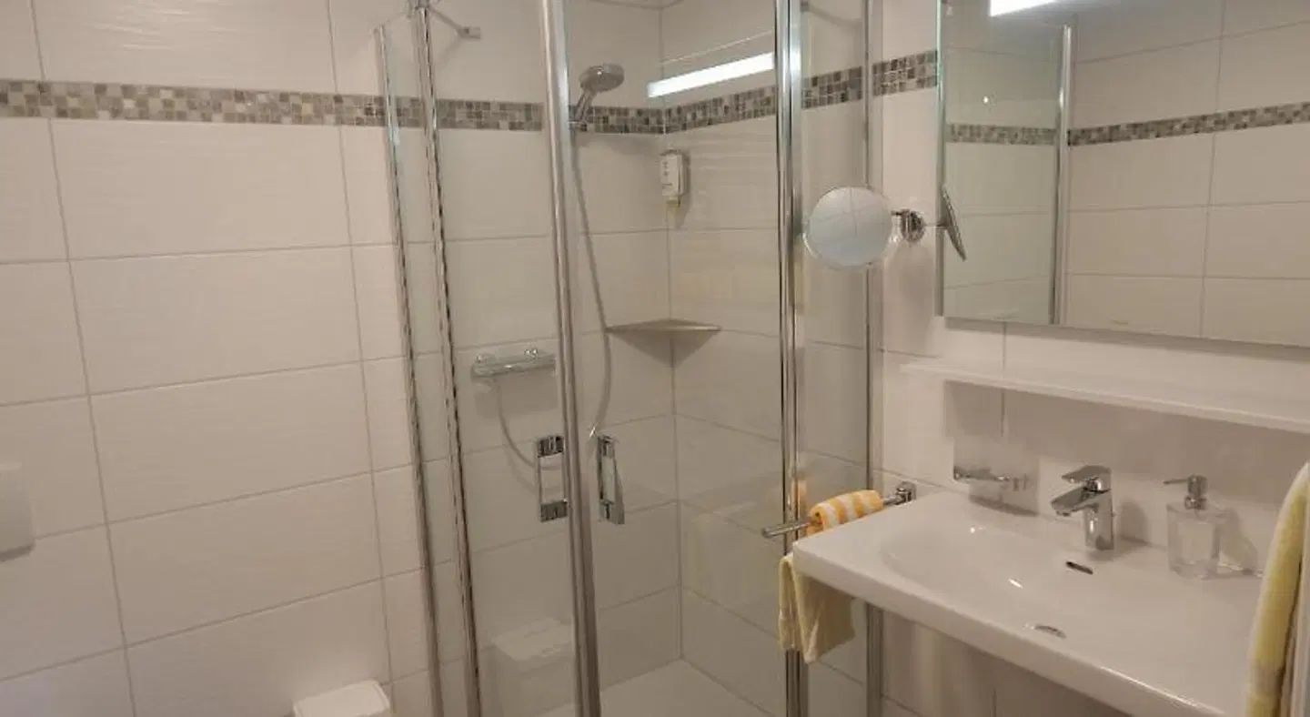 Hotel Haaster Krug Otte Badezimmer