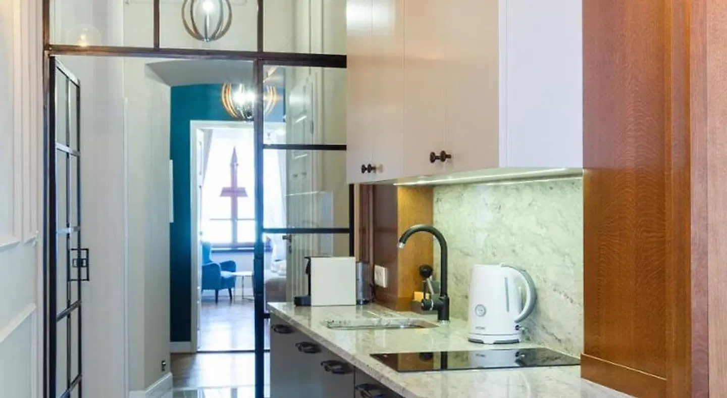 MR 3 Apartments MODEL_IMPRESSION