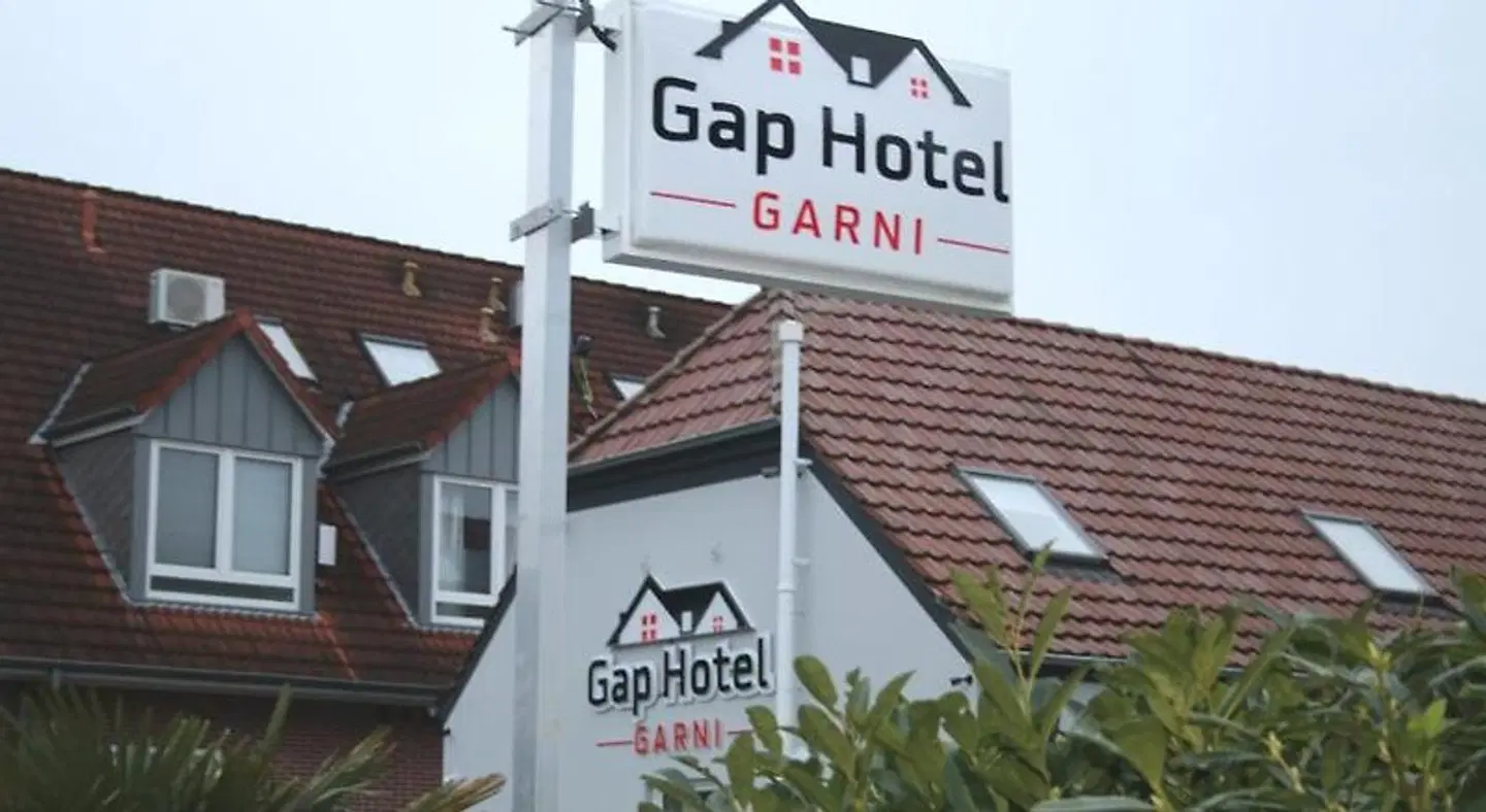 Gap Hotel EXTERIOR