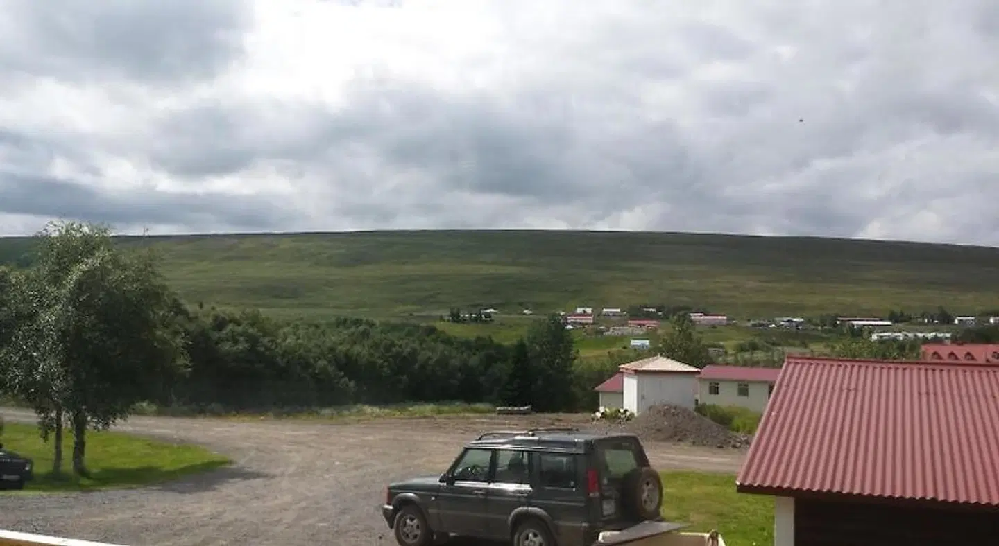 Guesthouse Hvitafell LANDSCAPE