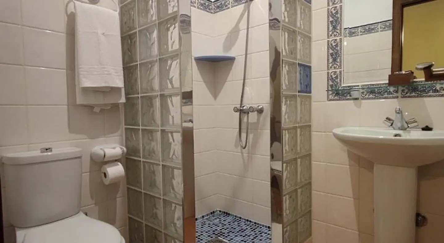 Hostal Andalucía Badezimmer