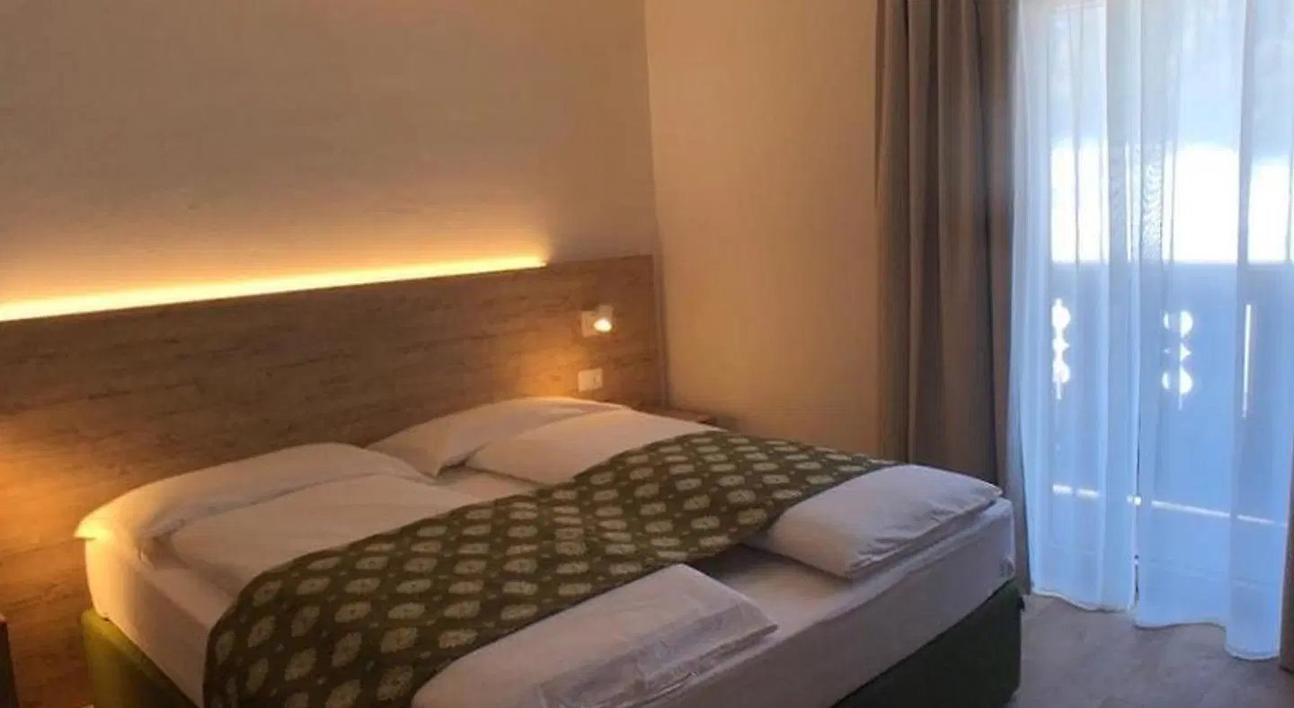 Hotel Kronplatzer Hof ROOM_EXAMPLE