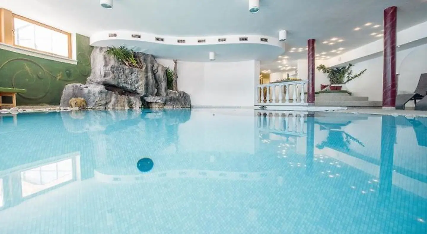 Vierbrunnenhof Hallenbad