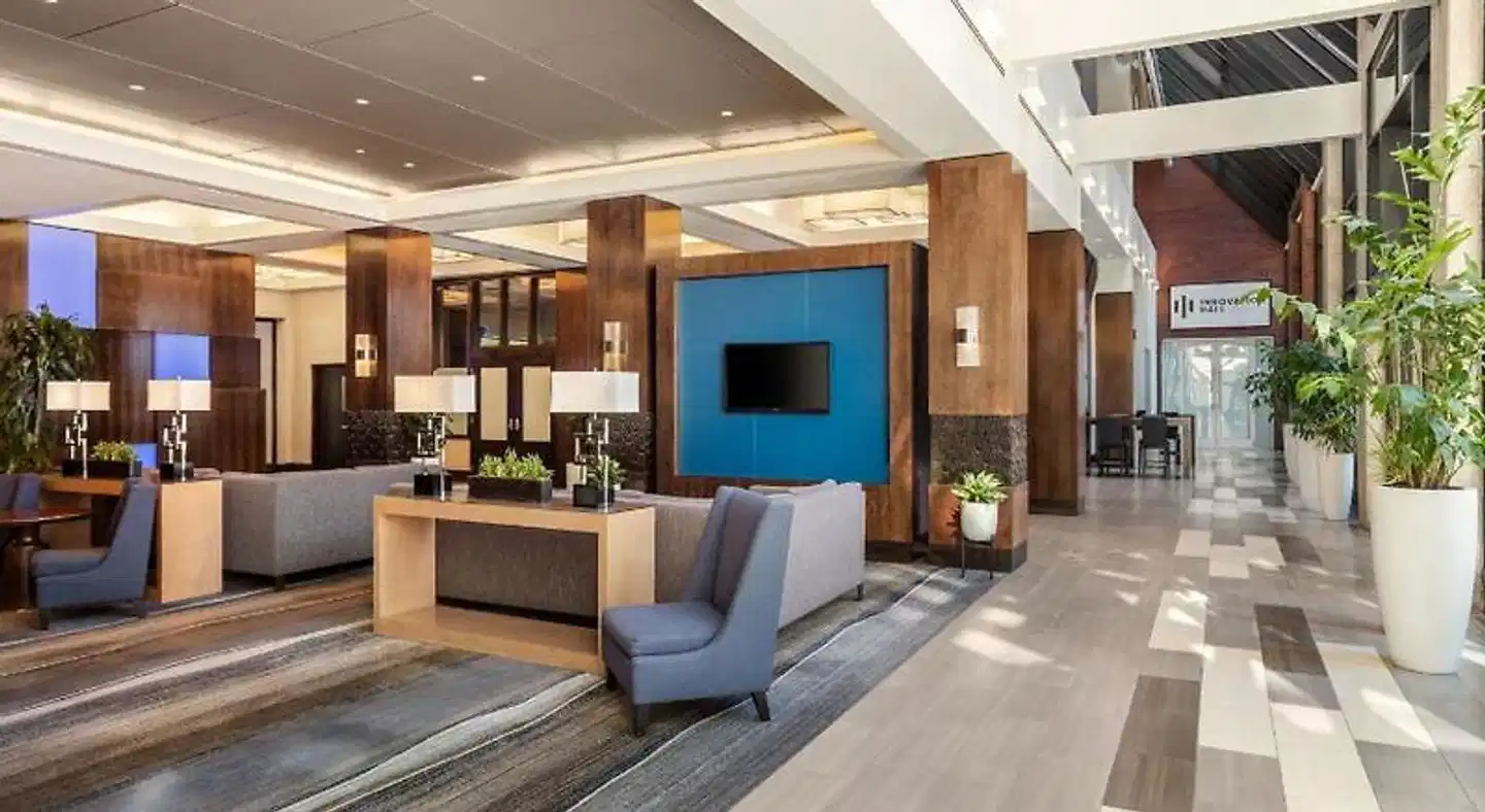Boston Marriott Cambridge Lobby