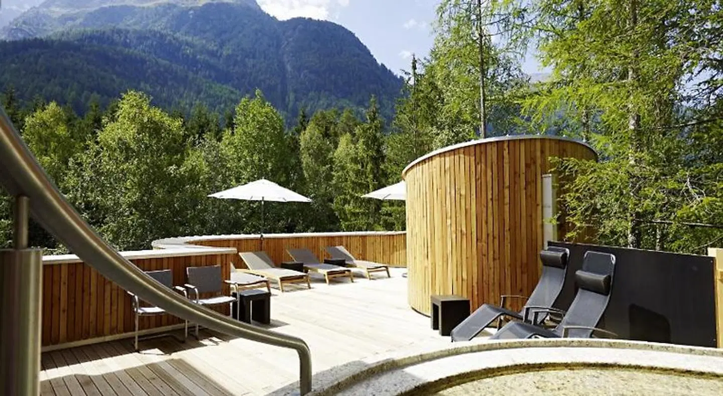 Naturhotel Waldklause Terrasse