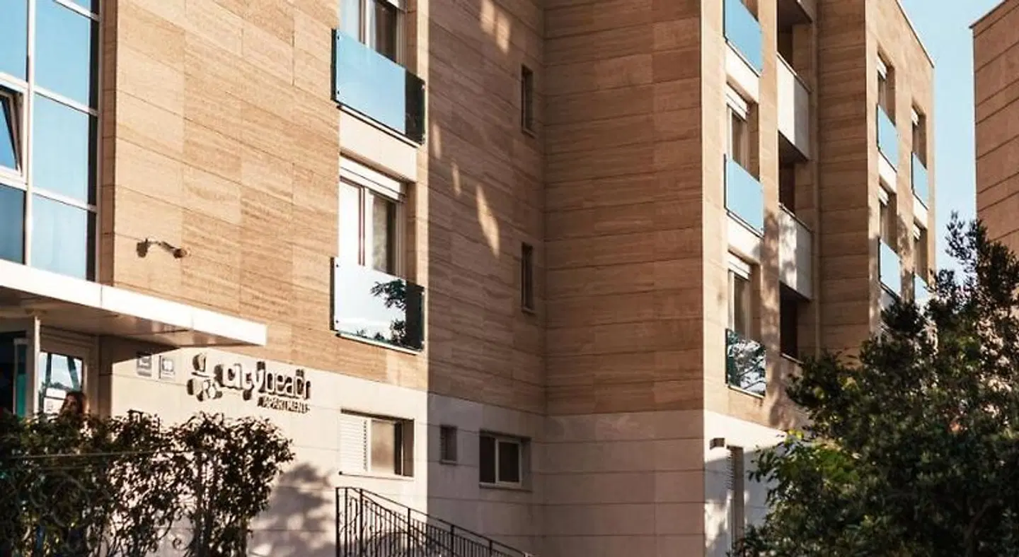 City Beach Apartments EXTERIOR